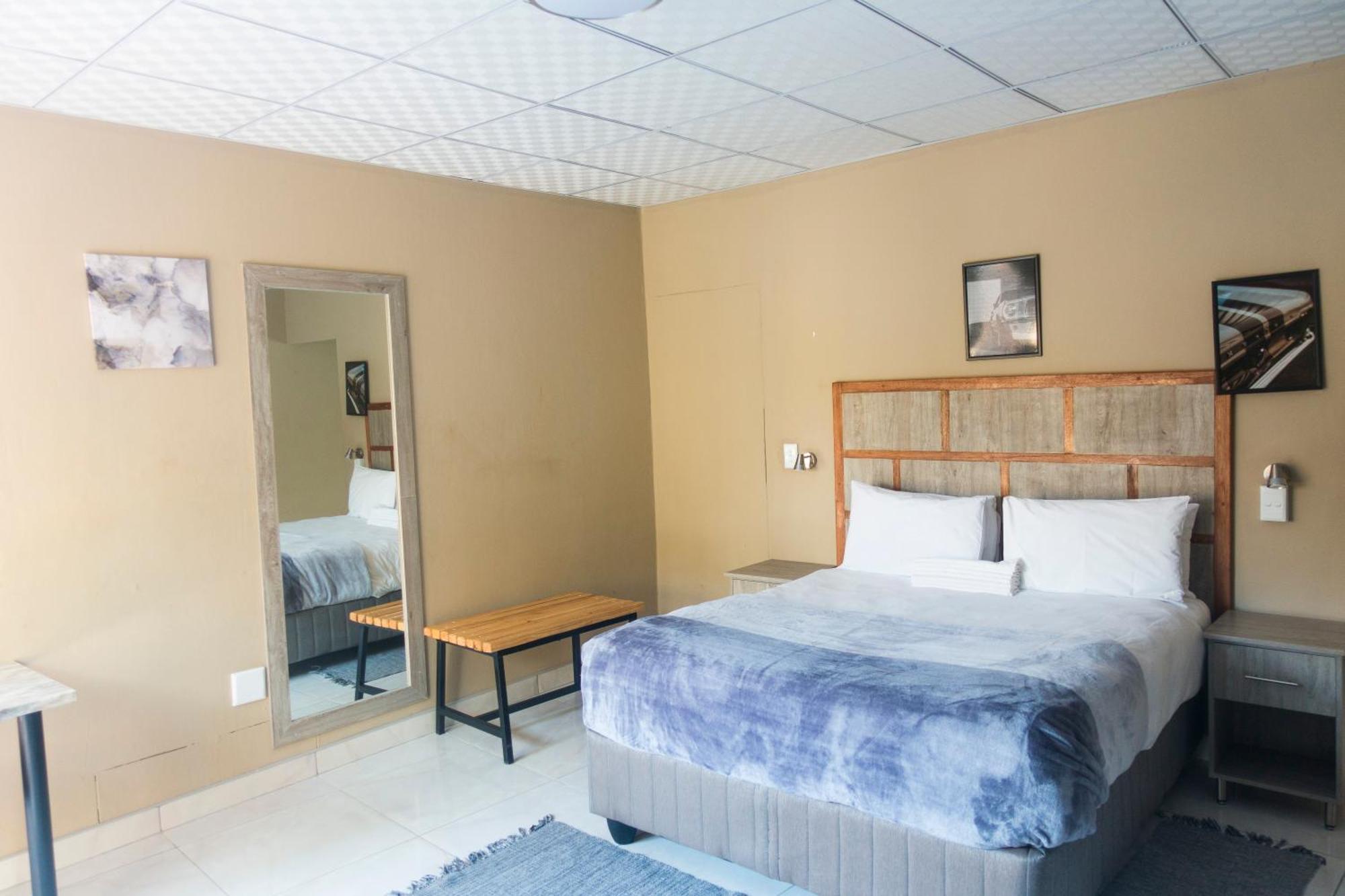 Ondangwa Rest Camp Bed & Breakfast Exterior foto